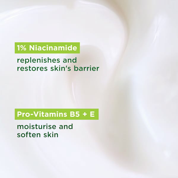 Simple Hydrating Light Moisturiser, 125 ml 3 Simple Hydrating Light Moisturiser, 125 ml - Image 3