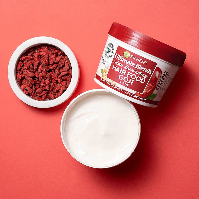Garnier Hair Food Goji And Soy Color Illuminating 3 In 1 Hair Mask, 390 ml 4 Garnier Hair Food Goji And Soy Color Illuminating 3 In 1 Hair Mask, 390 ml - Image 4
