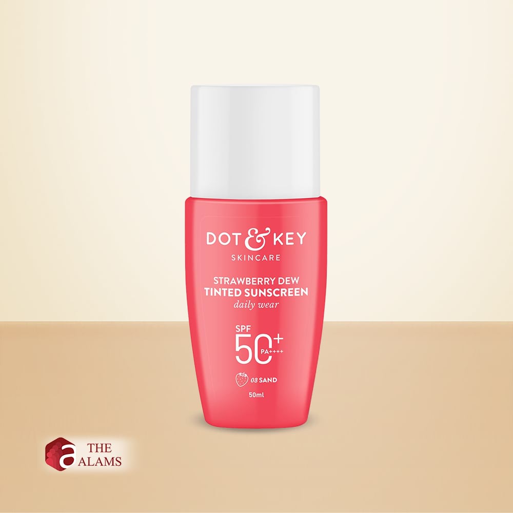 Dot & Key Strawberry Dew Tinted Sunscreen SPF 50+ PA++++ 03 Sand, 50 ml 1 Dot & Key Strawberry Dew Tinted Sunscreen SPF 50+ PA++++ 03 Sand, 50 ml